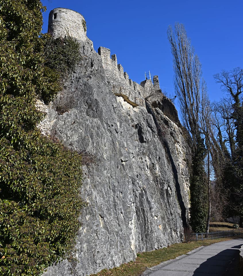 Planina Castle