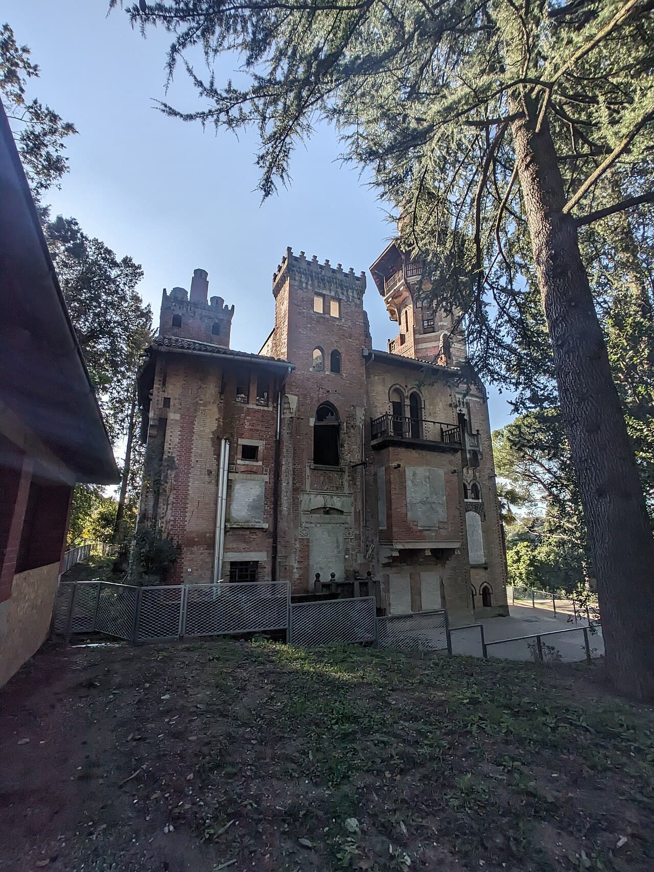 Vila Rafut s parkom