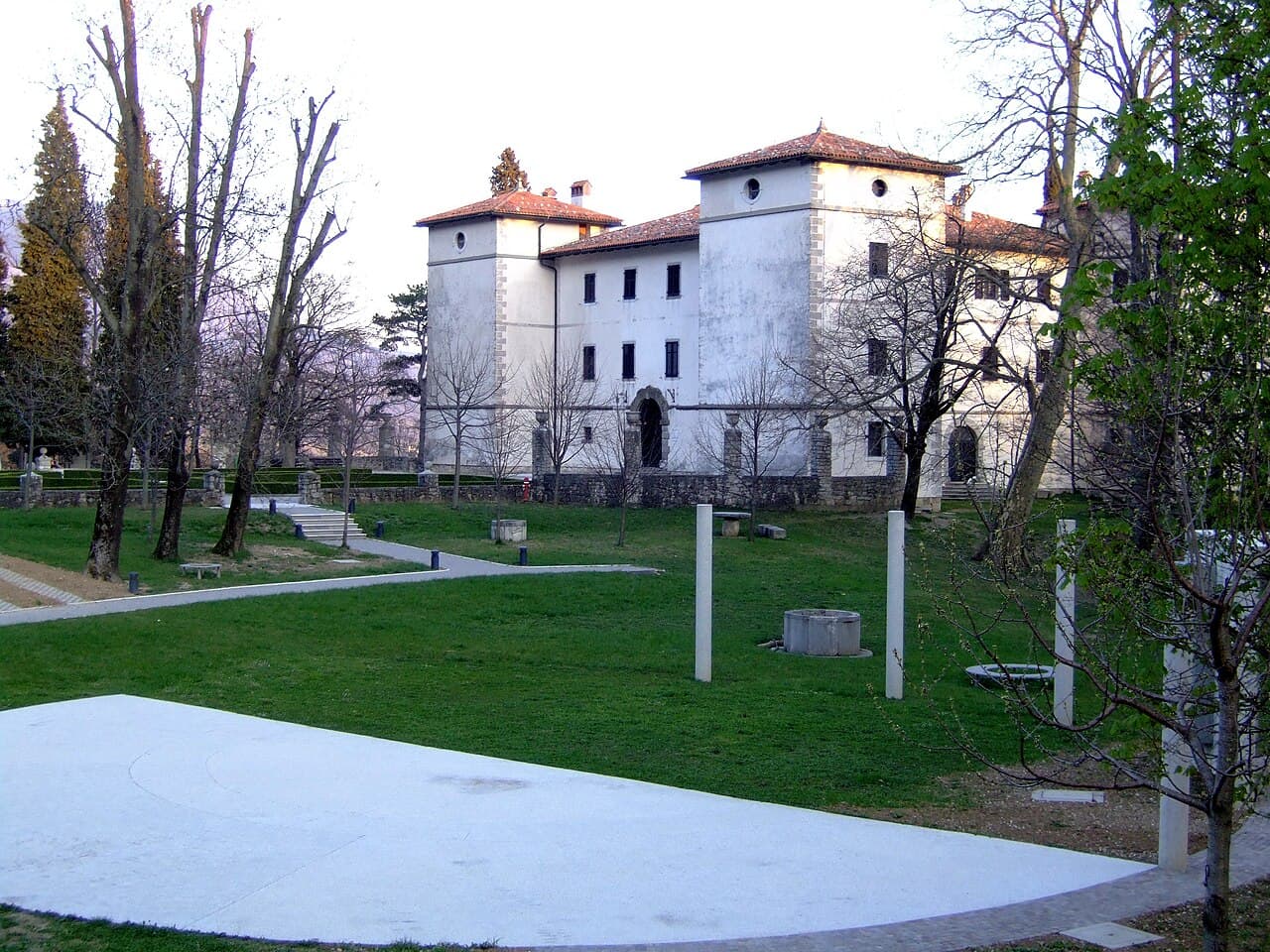 Kromberk Castle