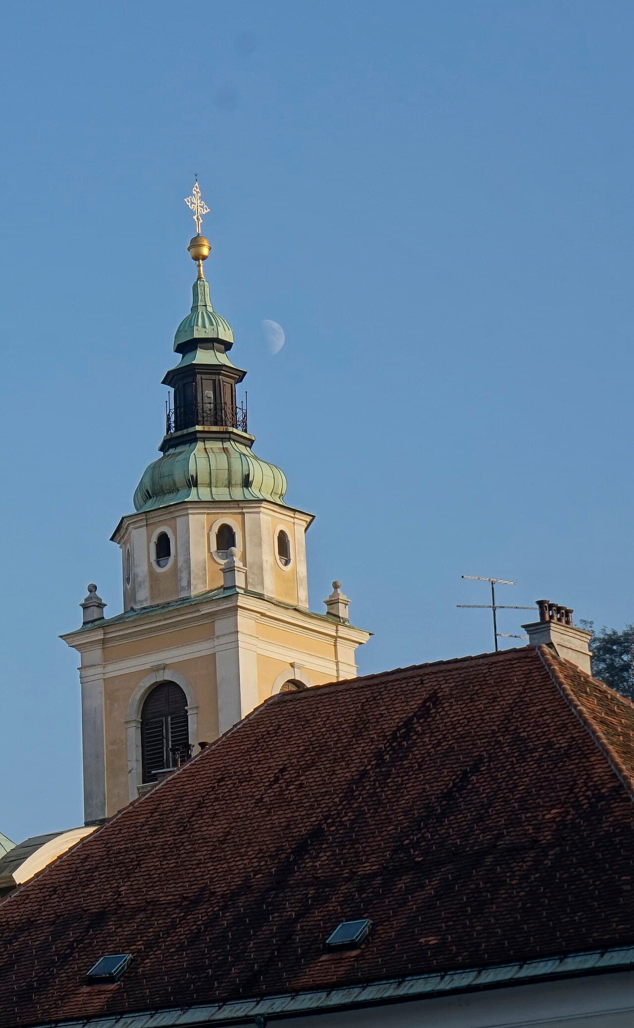 Škofijski dvorec